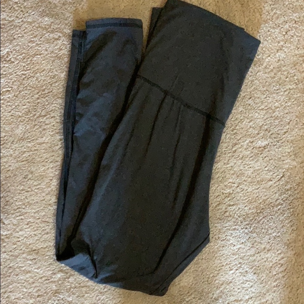 Maternity leggings yoga pants.